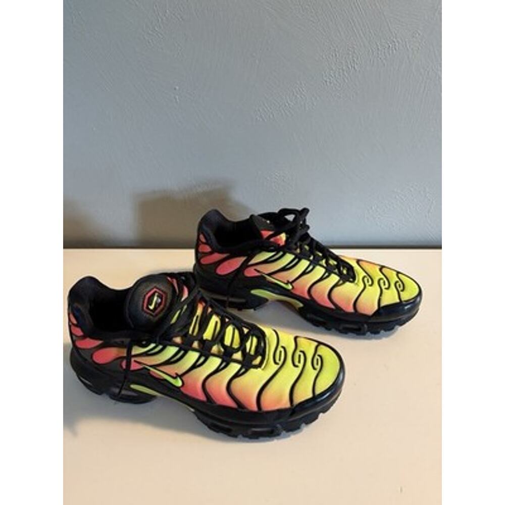 Nike Air Max Plus TN Women's Colorblock Breathable Mesh Sneaker US 11 (0300) - Picture 4 of 8